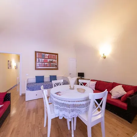 Apartment Mezzarancia *